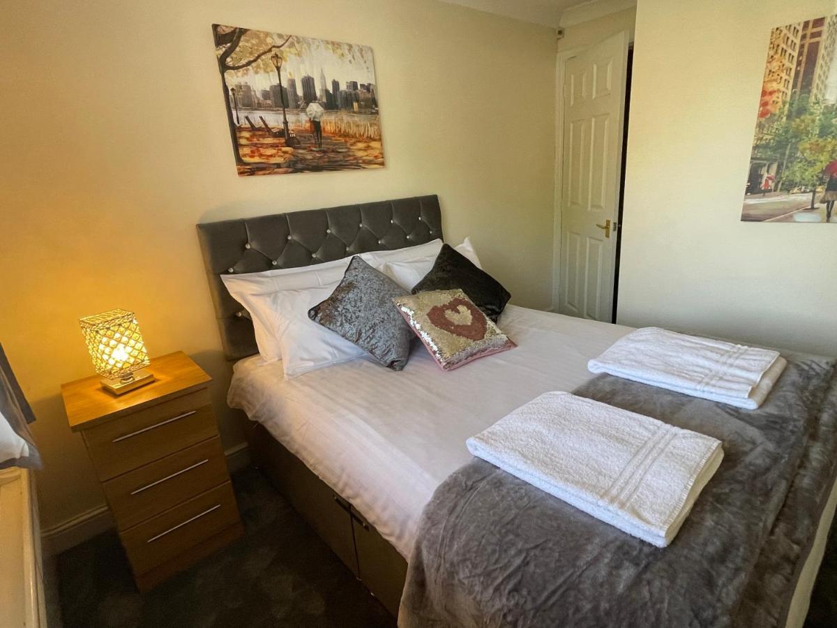 The Regency Entire 1 Bedroom Flat Accomodation 레스터 외부 사진