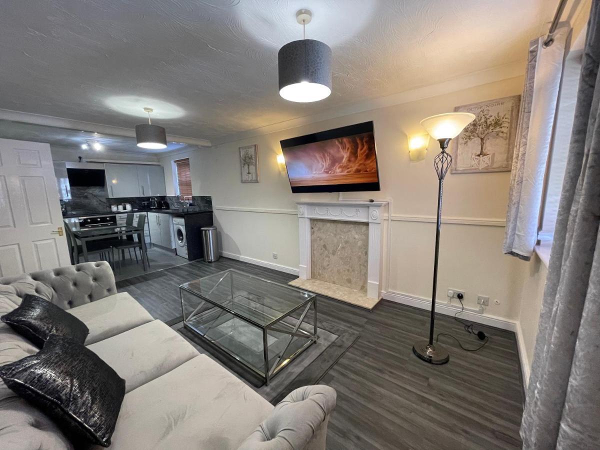 The Regency Entire 1 Bedroom Flat Accomodation 레스터 외부 사진