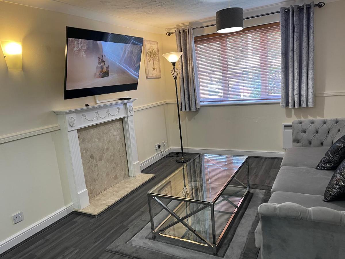 The Regency Entire 1 Bedroom Flat Accomodation 레스터 외부 사진